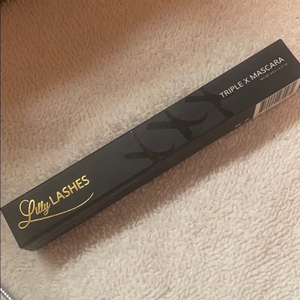 mascara